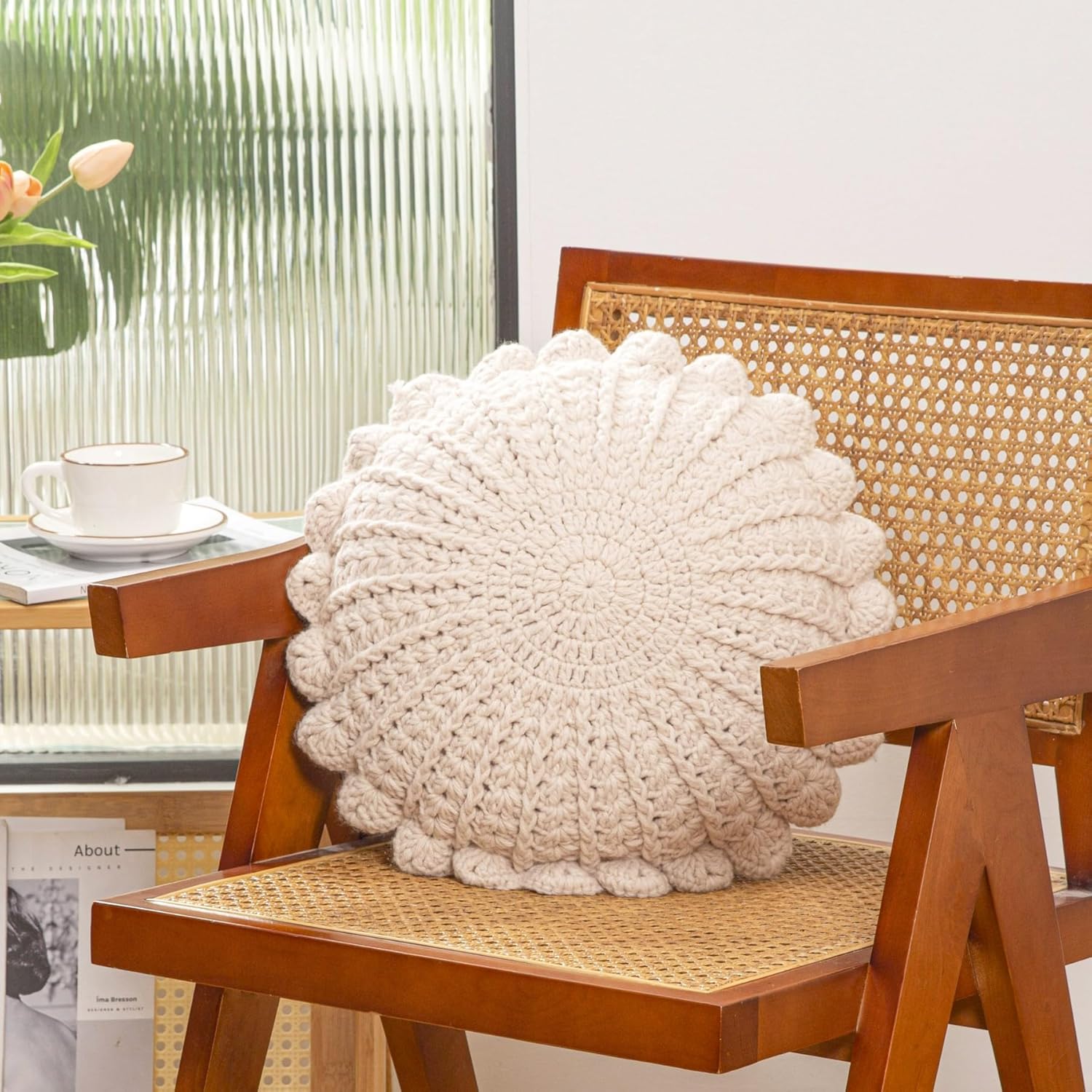 Knitted Throw Pillow Round Couch Pillow Handmade Decorative Plush Pillow Cute Cushion (Beige, 18inch)