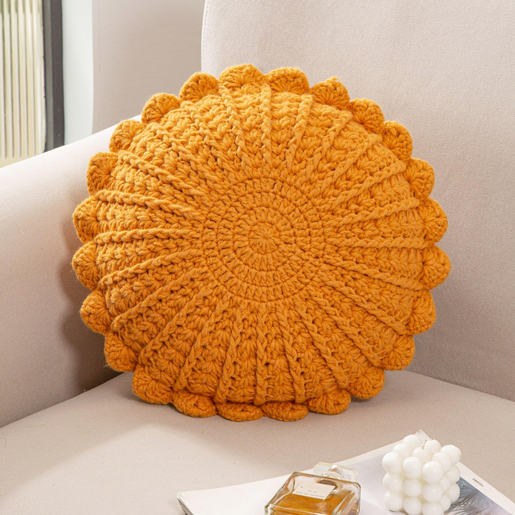 Knitted Throw Pillow Round Couch Pillow Handmade Decorative Plush Pillow Cute Cushion (Beige, 18inch)
